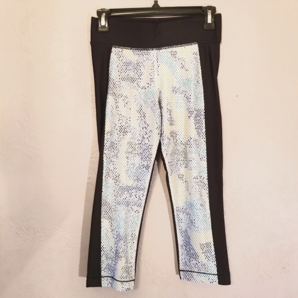 Under armour heat gear compression capris leggings sz M medium